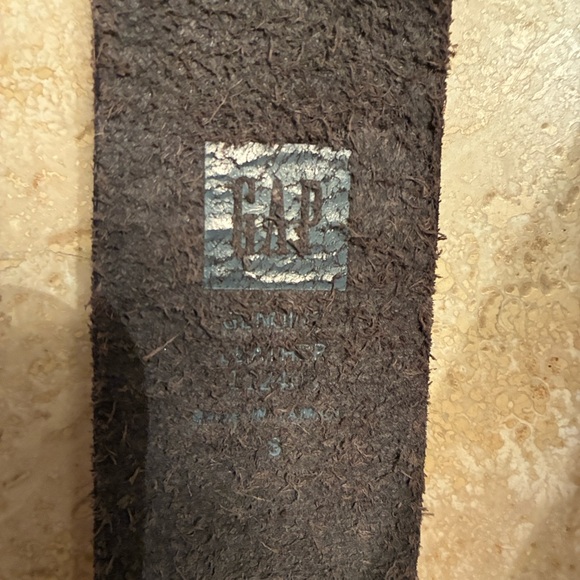 GAP Leather Belt, Dark Brown, big brass ring & hardware, leather keeper. S - Picture 11 of 17